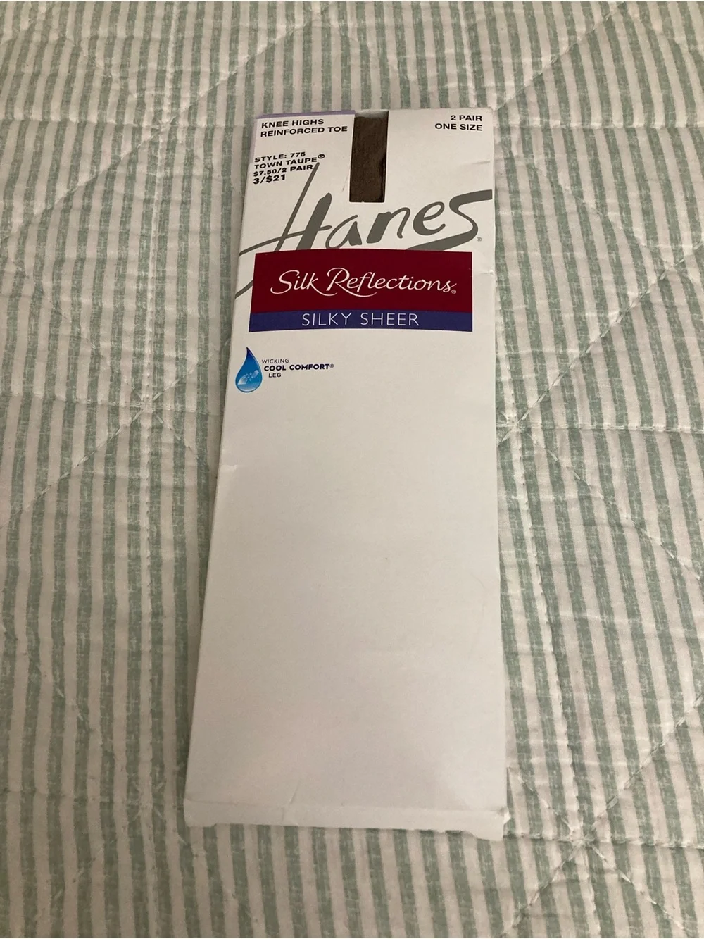 New Hanes Silk Reflections Silky Sheer Knee Highs Reinforced Toe 2 Pk